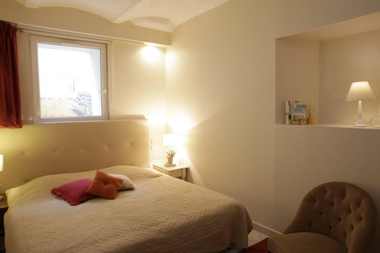 La Campagne St Lazare - Restaurant Chambres D'Hotes Piscine & Spa Forcalquier Dış mekan fotoğraf